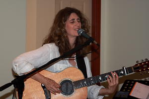Vicki Genfan